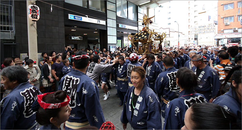 Das Fest in Asakusa (1)