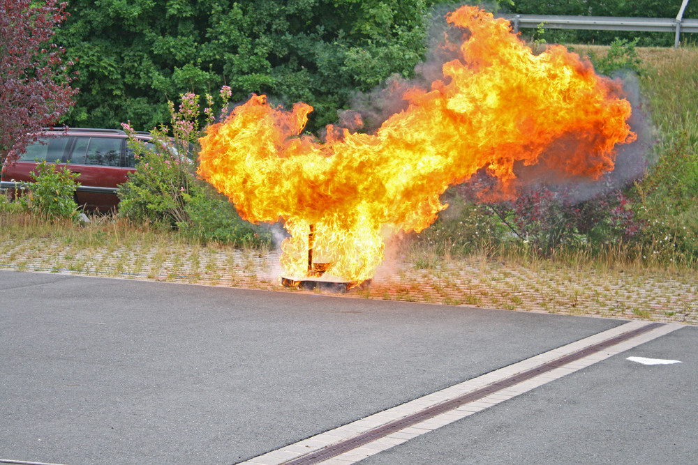 Das Feuer überrennt uns