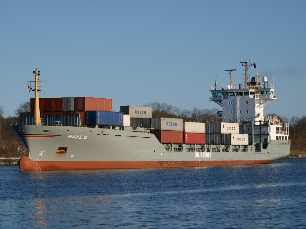 Das Frachtschiff MAIKE D auf dem Nord-Ostsee-Kanal