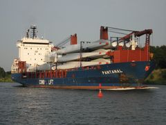 Das Frachtschiff PANTANAL auf dem Nord-Ostsee-Kanal