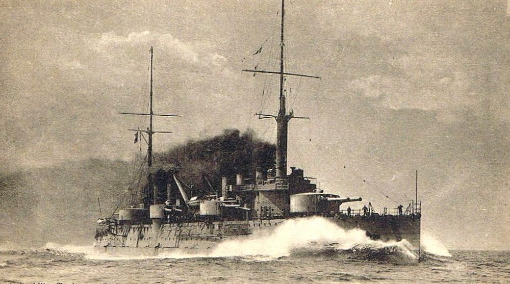 Das französische Panzerschiff "Voltaire"