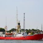 Das frühere Feuerschiff "Fehmanbelt" zur Hanse Sail 2013 auf dem Seekanal von Warnemünde