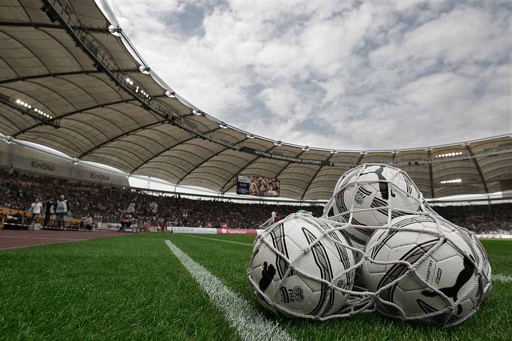 "Das Geheimnis des Fussballs, ist ja der Ball" (Uwe Seeler)