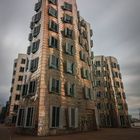 Das Gehry Gebäude im Düsseldorfer Medienhafen