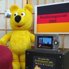 Das gelbe Bär Wahlstudio - Bundestagswahl 2005 (2)