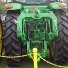 Das Geschäftsende eines John Deere 8360R Traktor.