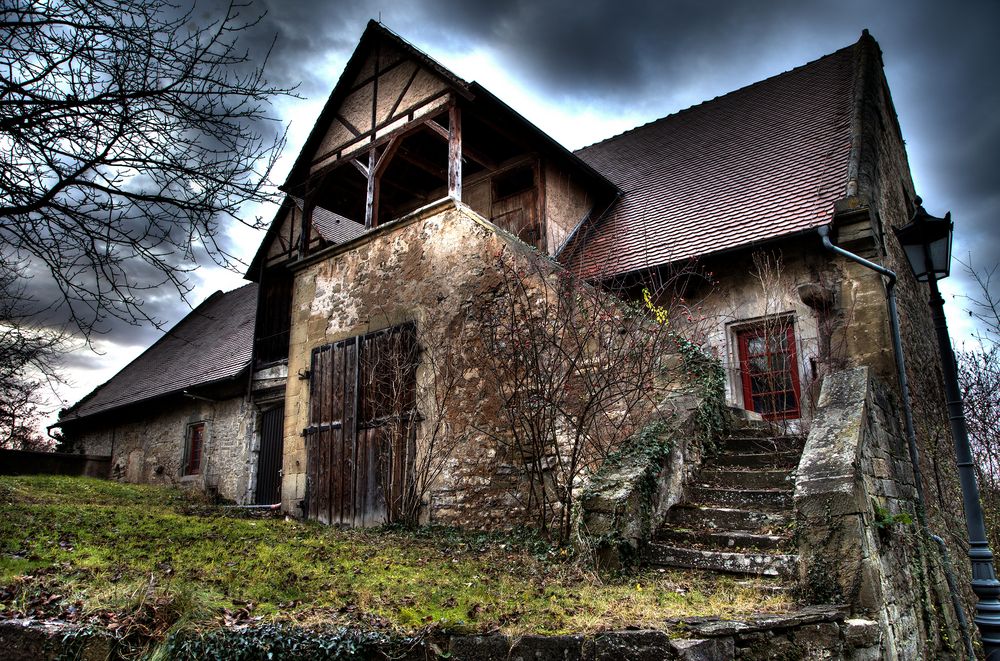 Das Gespensterhaus...>>>>>>>>