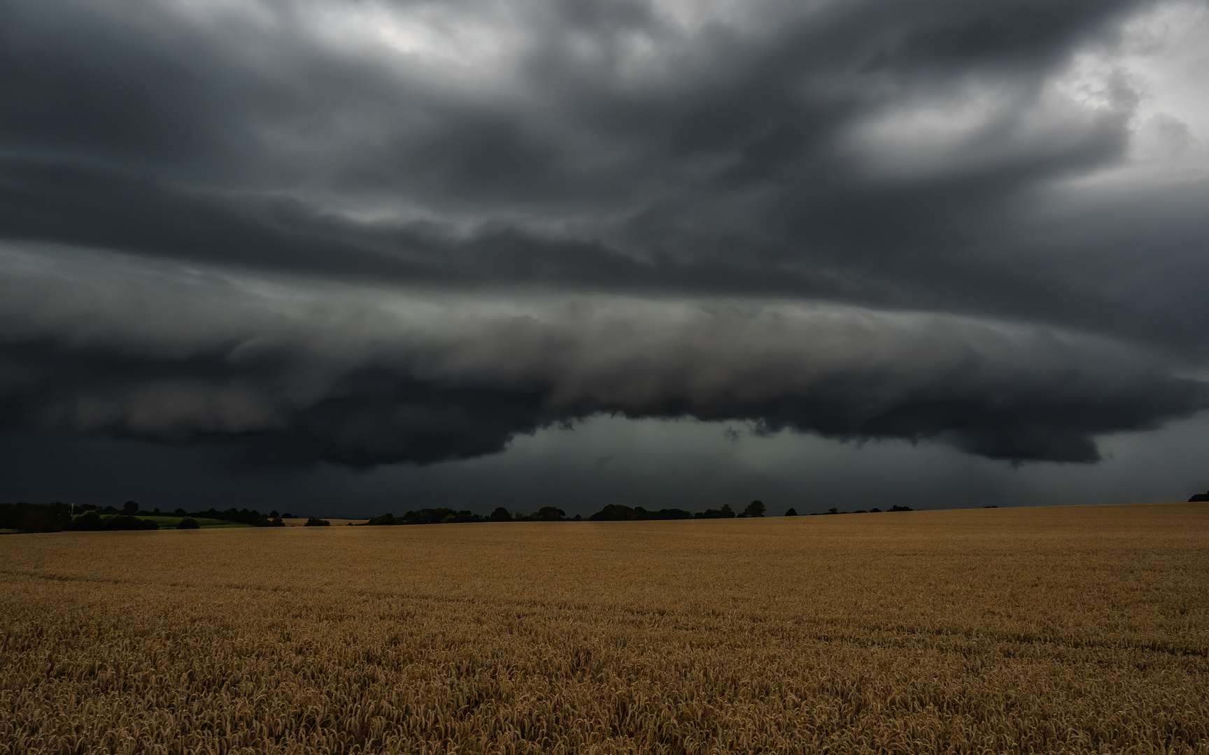 Das Gewitter kommt unaufhaltsam näher