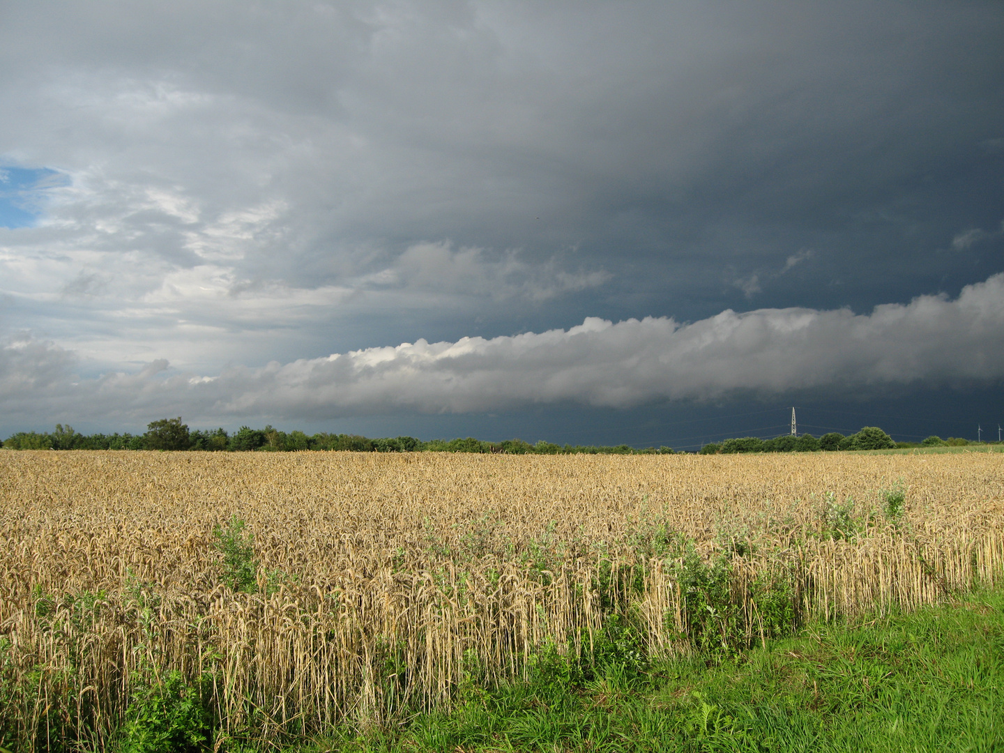 das Gewitter zieht ab- Hoher Berg bei Ristedt