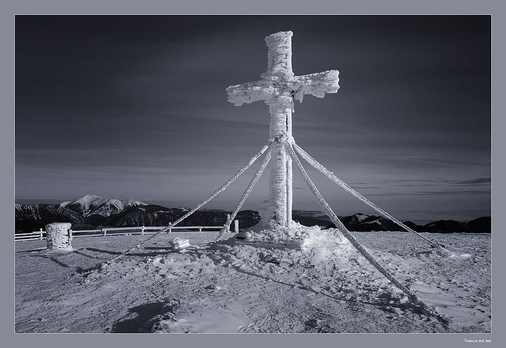 ~~~ Das Gipfelkreuz ~~~