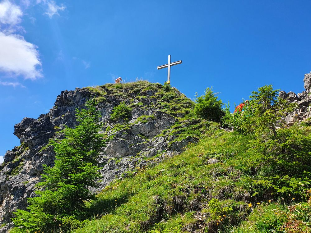 Das Gipfelkreuz in Sichtweite