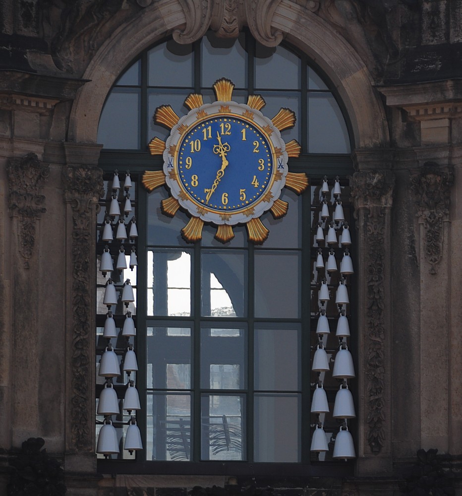 Das Glockenspiel im Dresdener Zwinger Foto & Bild architektur