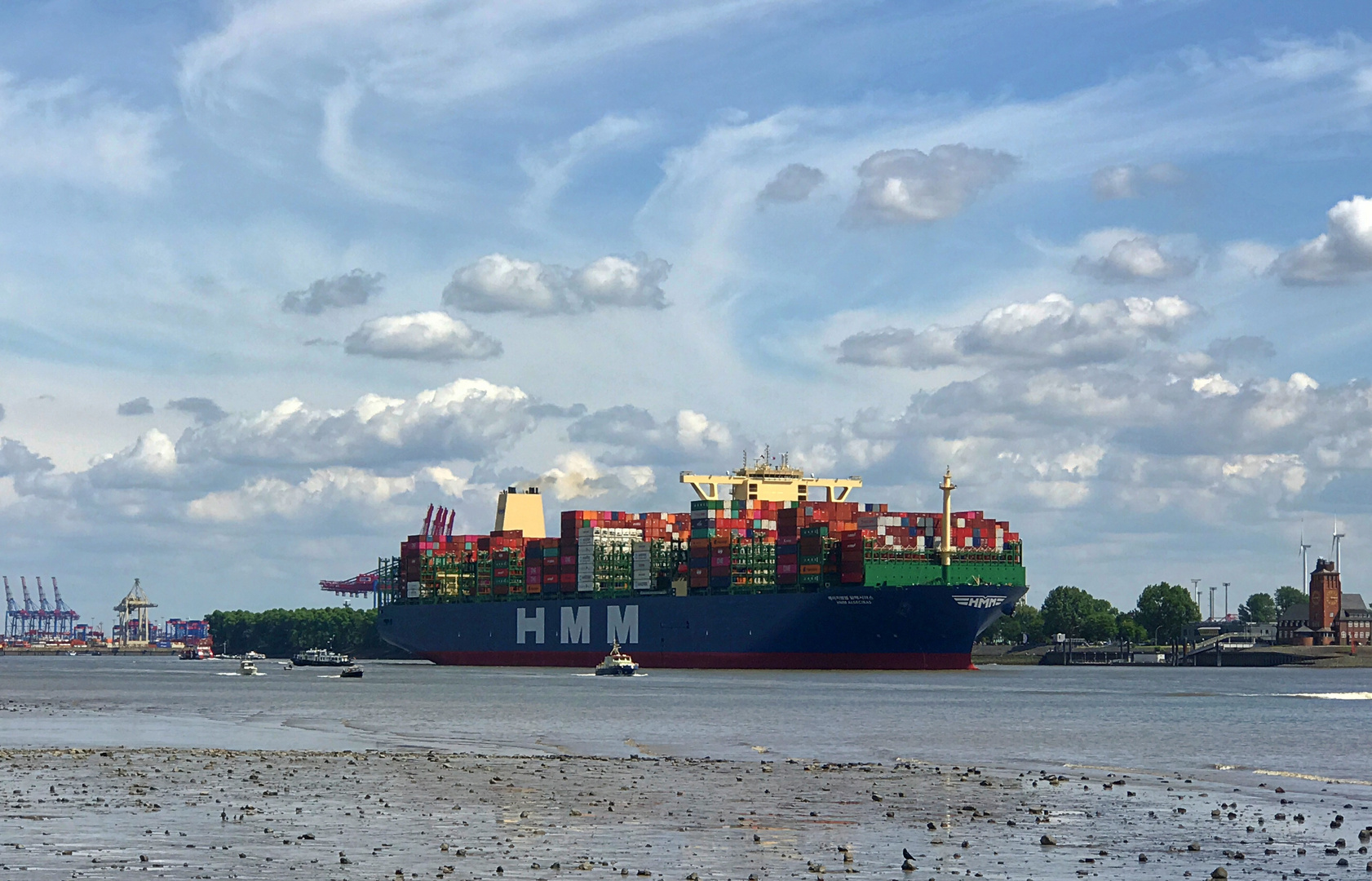 Das größte Containerschiff der Welt ...