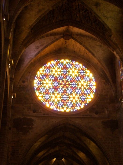 Das große Fenster der Kathedrale in Palma de Mallorca