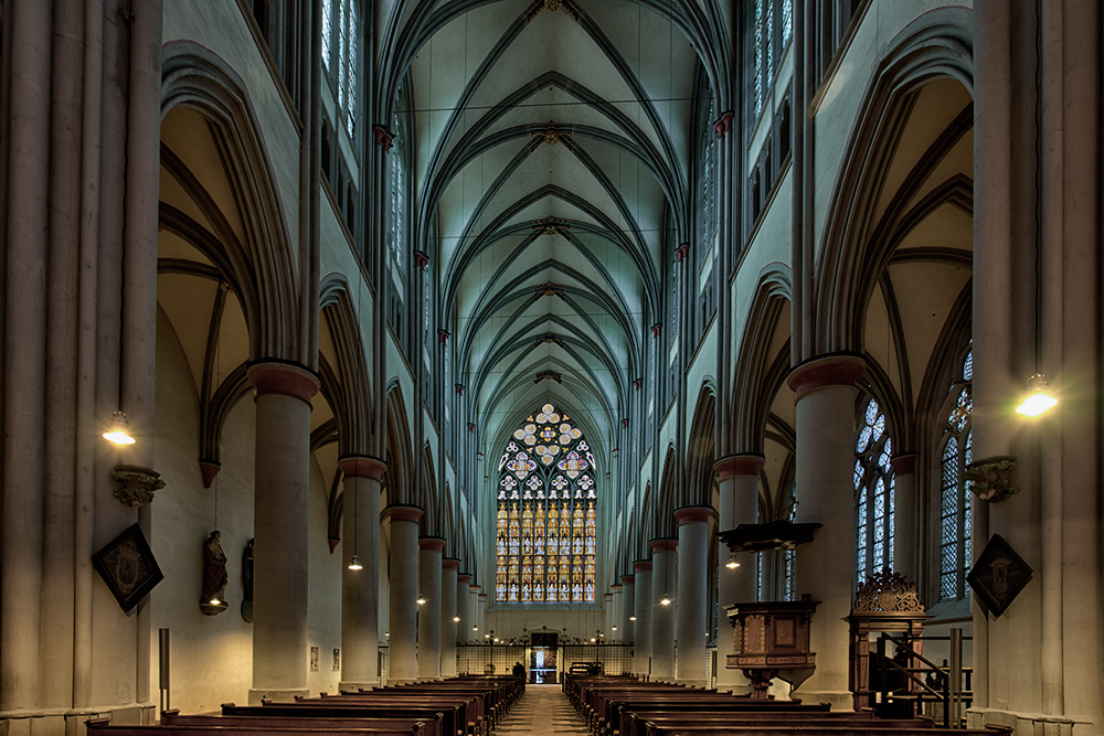 Das große Fenster im Altenberger Dom