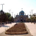 Das Hauptporttal des Imamzadeh Hoseyn Grabmal