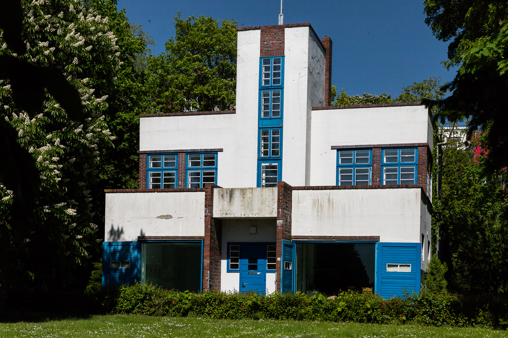 das "haus am wasser" im letzten mai