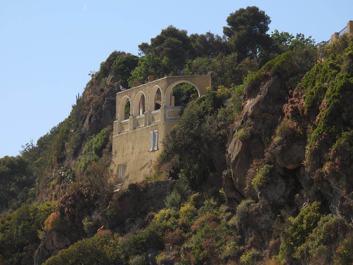 das haus an küste von ischia