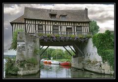 Das Haus auf der Brücke | House on the Bridge