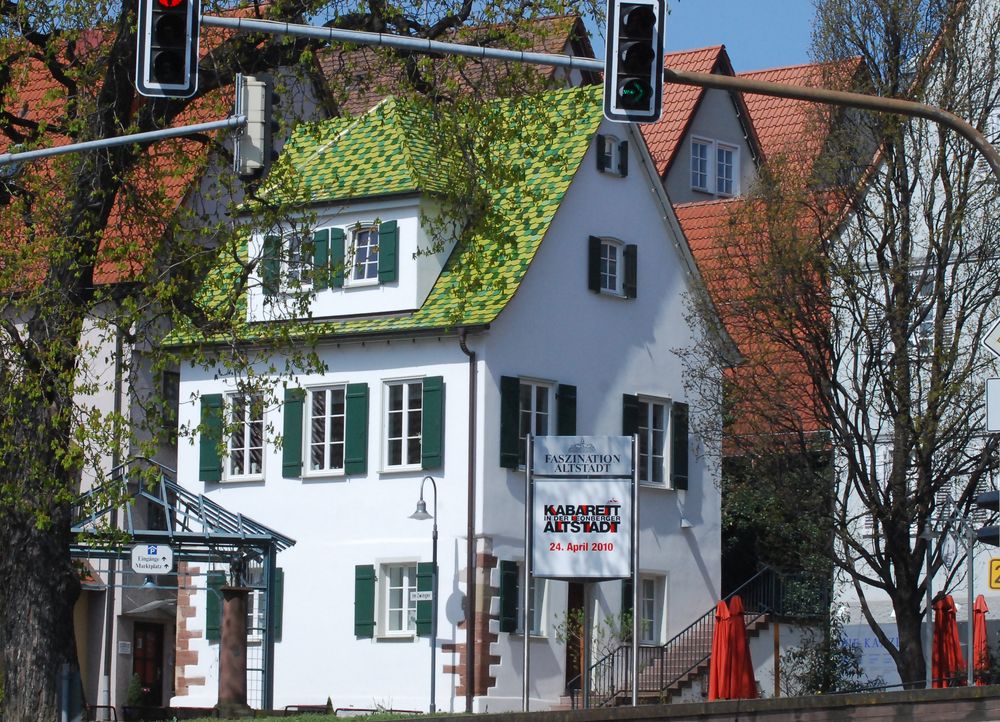 "Das Haus mit dem grünen Dach"