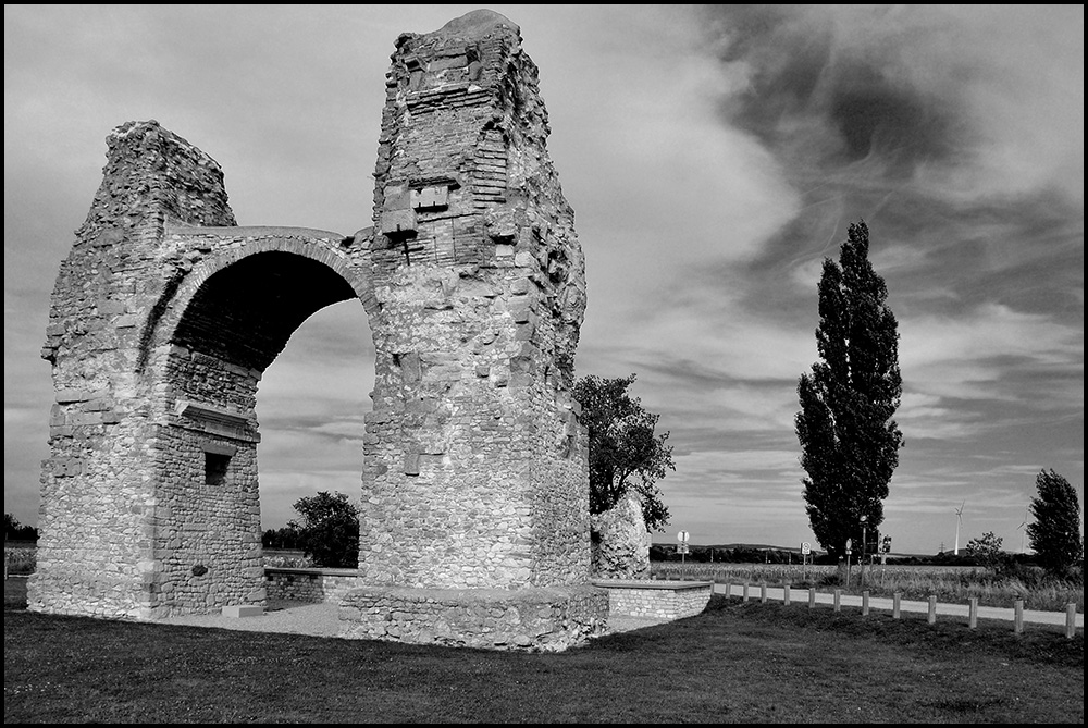 Das Heidentor bei Petronell-Carnuntum