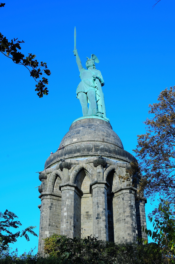 Das Hermannsdenkmal im Teutoburger Wald bei Detmold