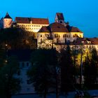 Das Hohe Schloss und St. Mang bei Nacht