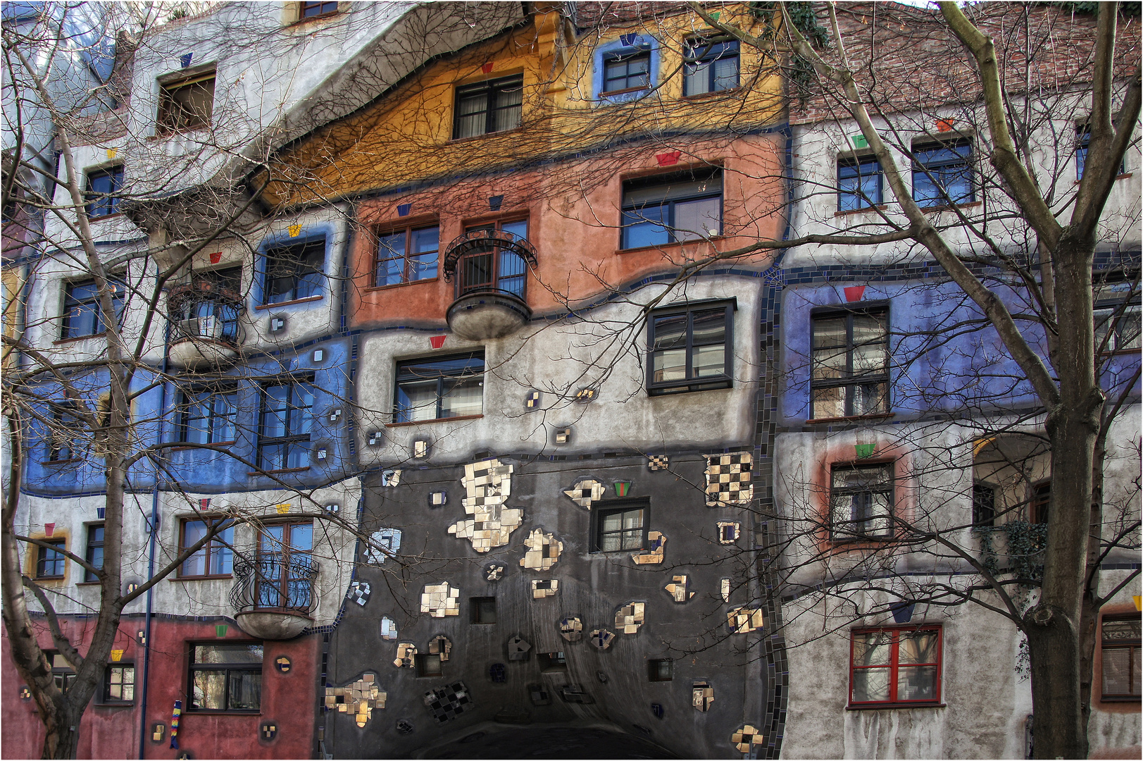 Das Hundertwasserhaus in . . .