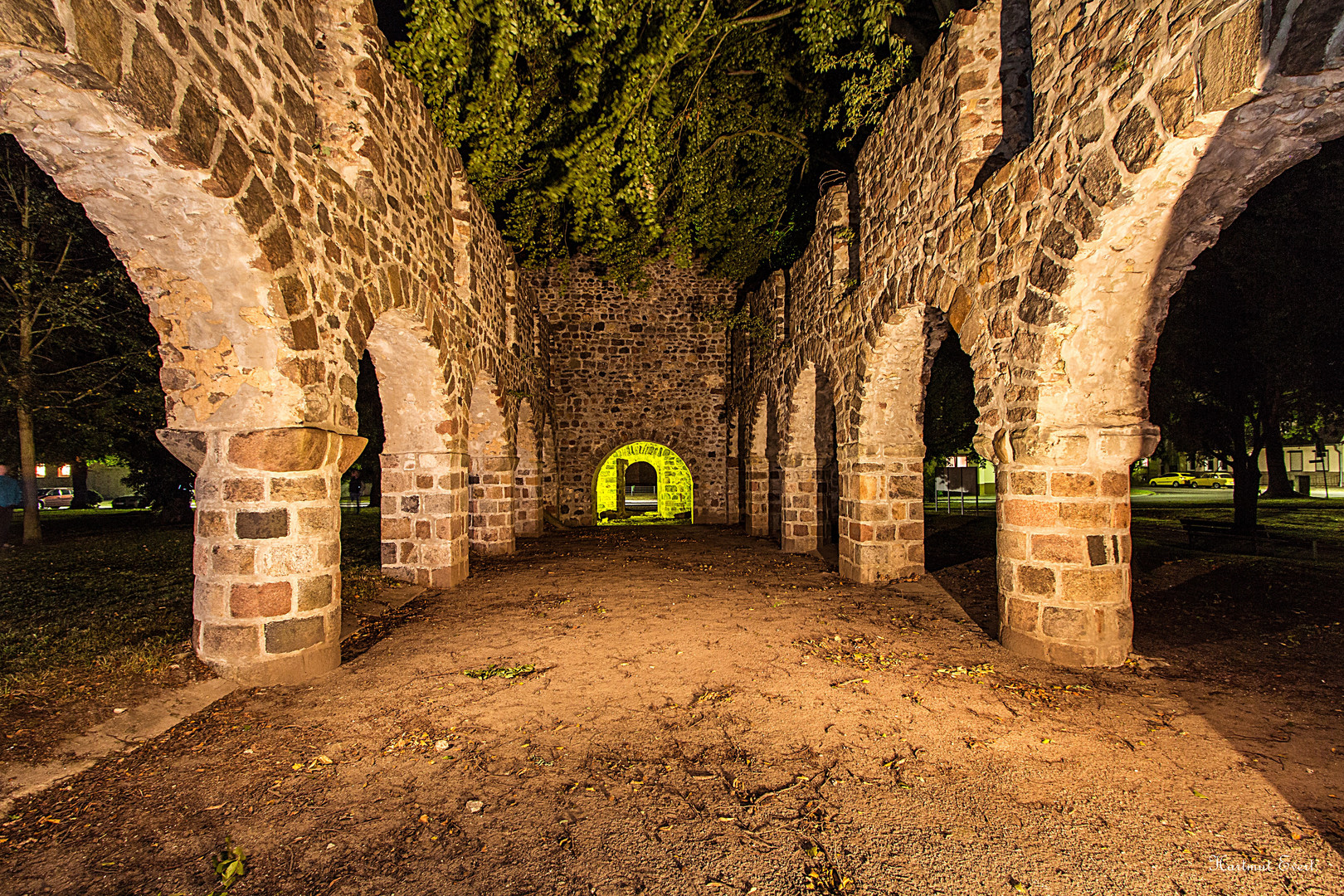 Das Innere der Kirchenruine