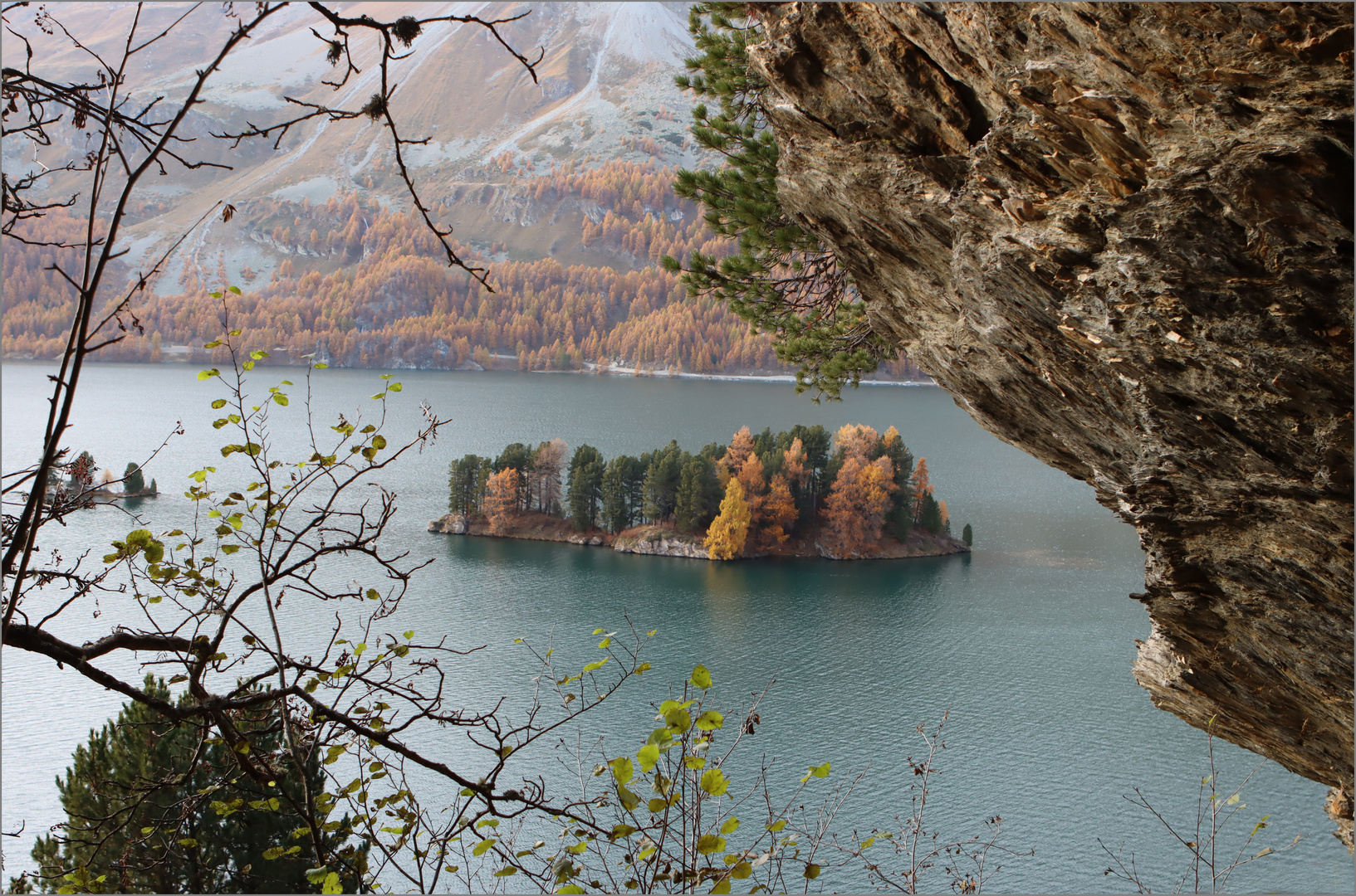 das Inselchen im Silsersee