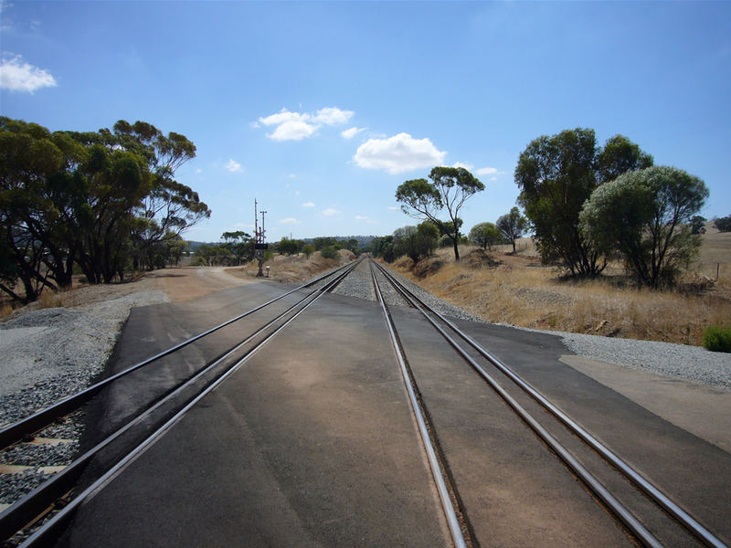 Das ist die Strecke des Indian-Pacific Railway in Australien