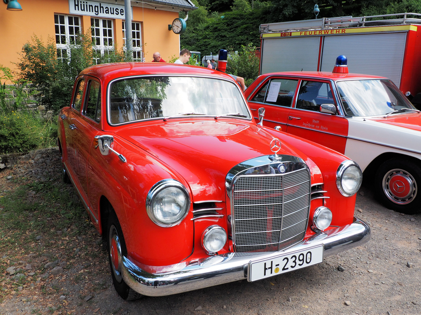 Das ist doch mal ein schmuckes Feuerwehr Auto 