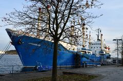 Das Jugendschiff "Likedeeler" Im Rostocker Stadtteil Schmarl