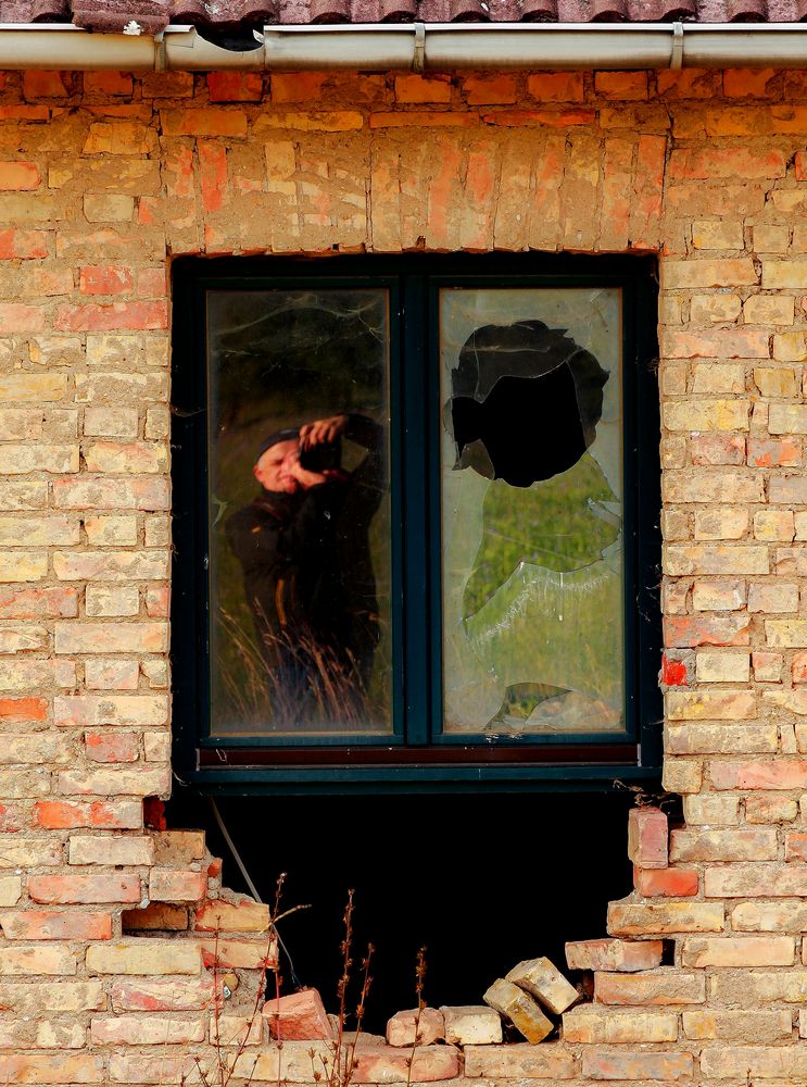 Das kaputte Fenster und ich Foto &amp; Bild outdoor, fenster