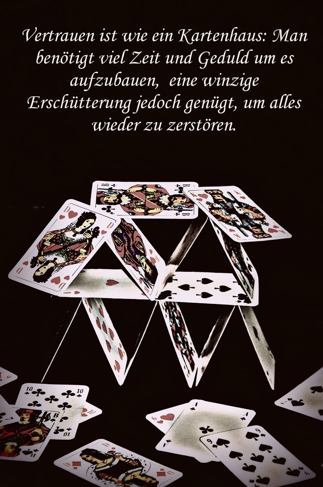 Das Kartenhaus Foto & Bild motive, vertrauen, karten Bilder auf