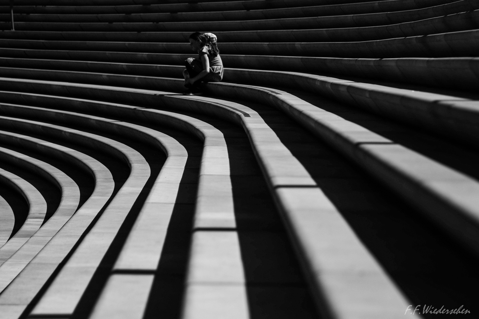 "Das Kind auf der Treppe"