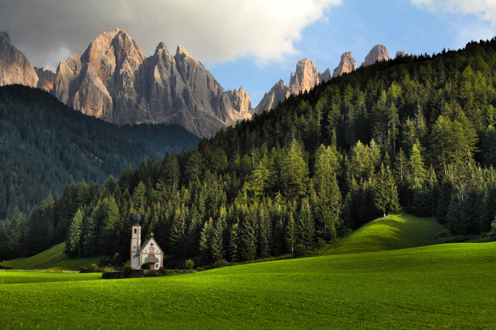 Das Kirchlein Ranui im Villnößer Tal