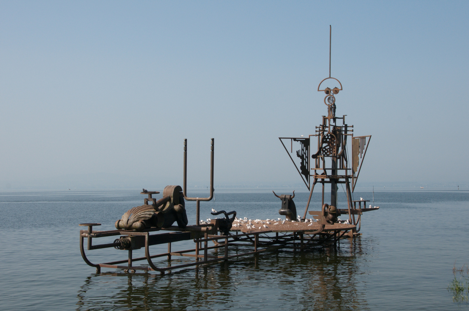 Das Klangschiff von „Europakünstler” Helmut Lutz in Friedrichshafen am Bodensee