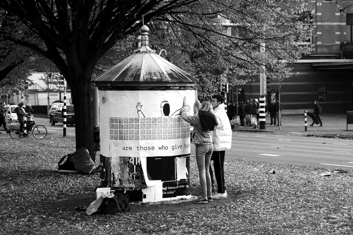 Das Kleben der Säule