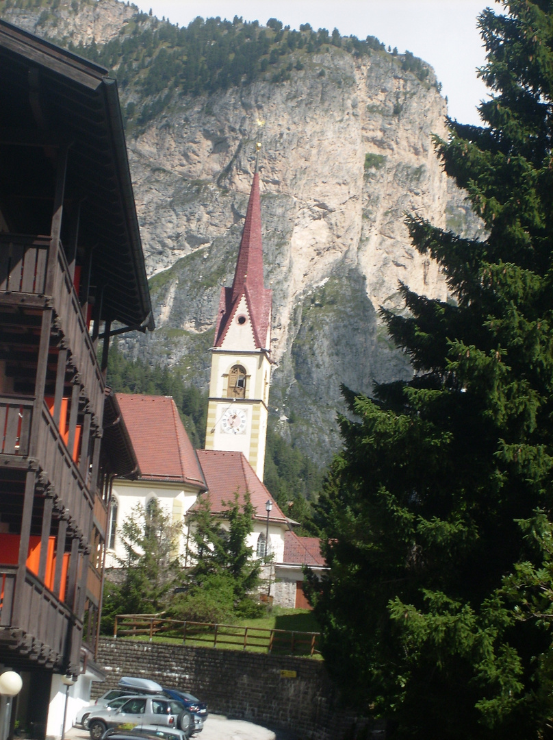 Das kleine Bergkirchlein in Wolkenstein