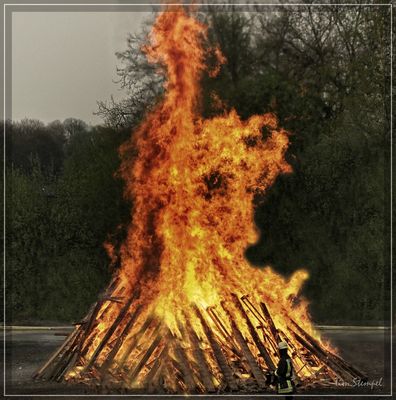 Das kleine Osterfeuer