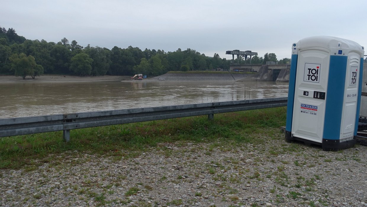 Das kleine Plätschern am großen Fluss