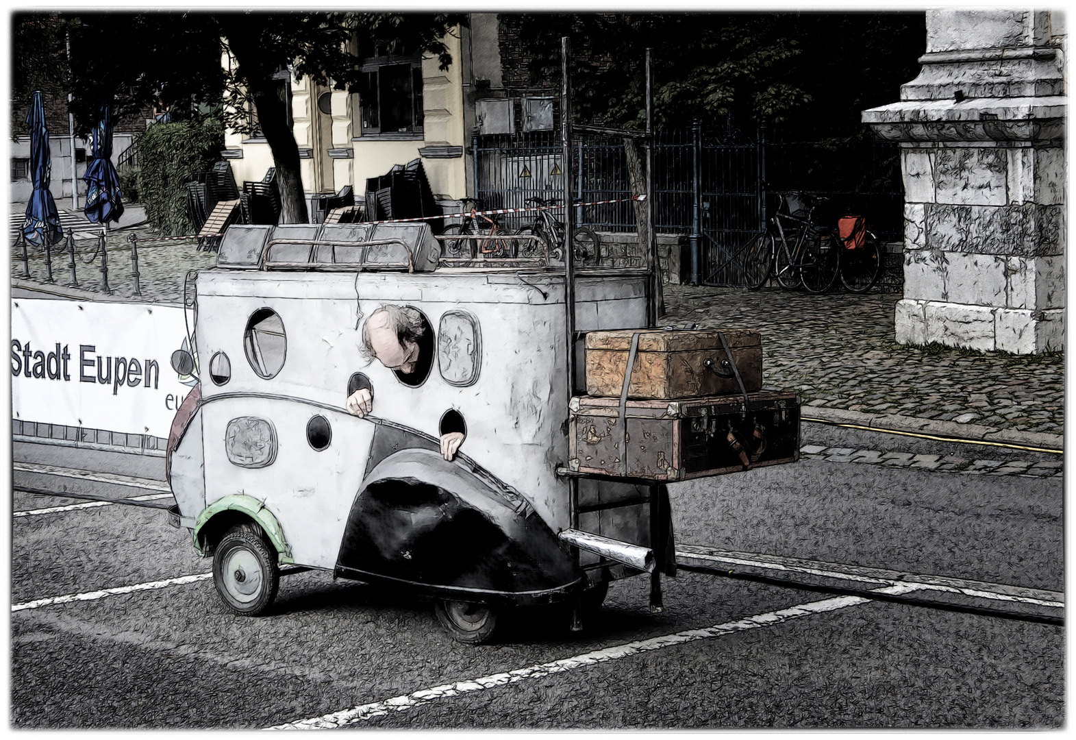 Das kleinste Wohnmobil der Welt ... - Le plus petit camping-car du monde...