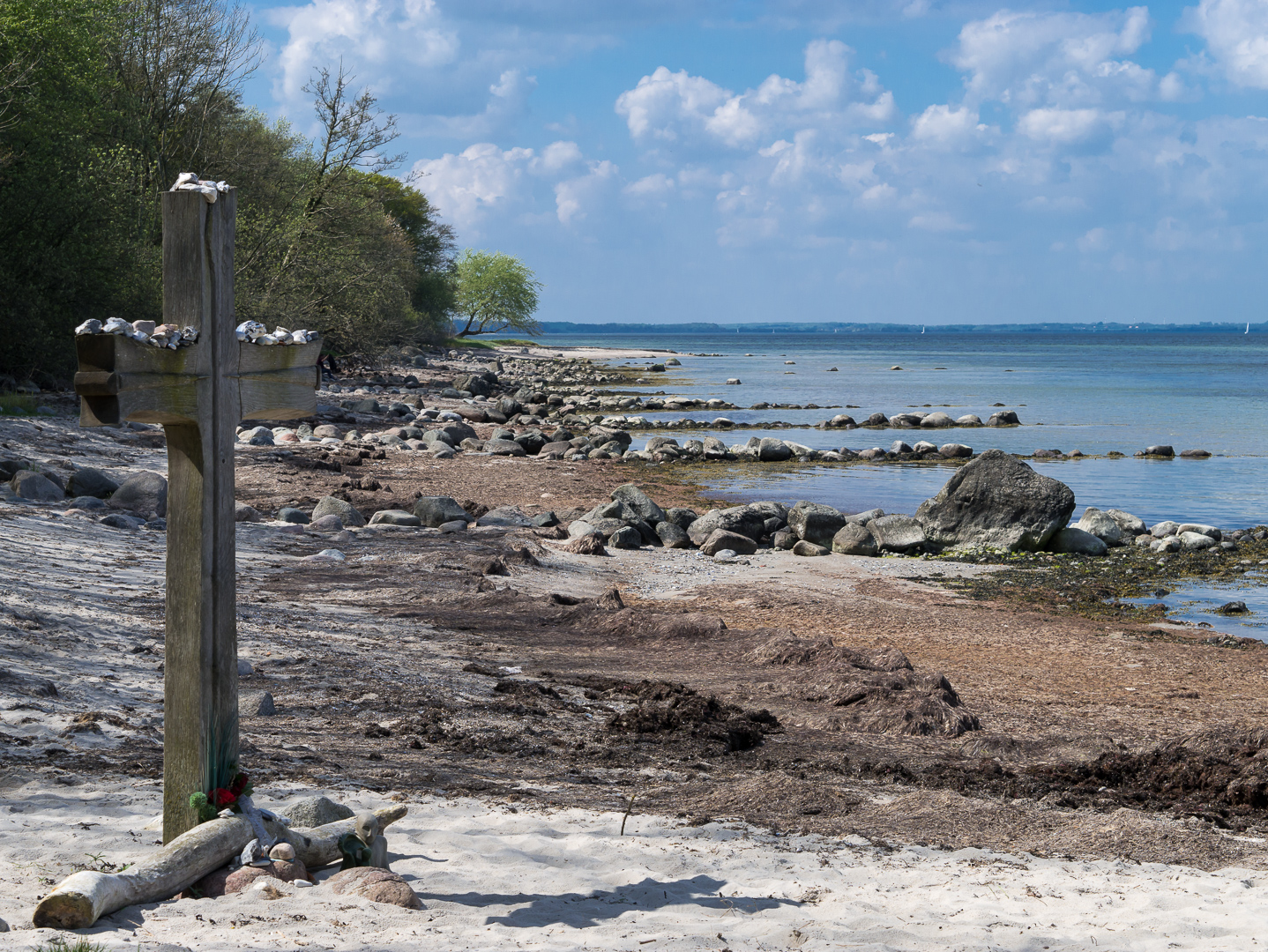 Das Kreuz am Strand