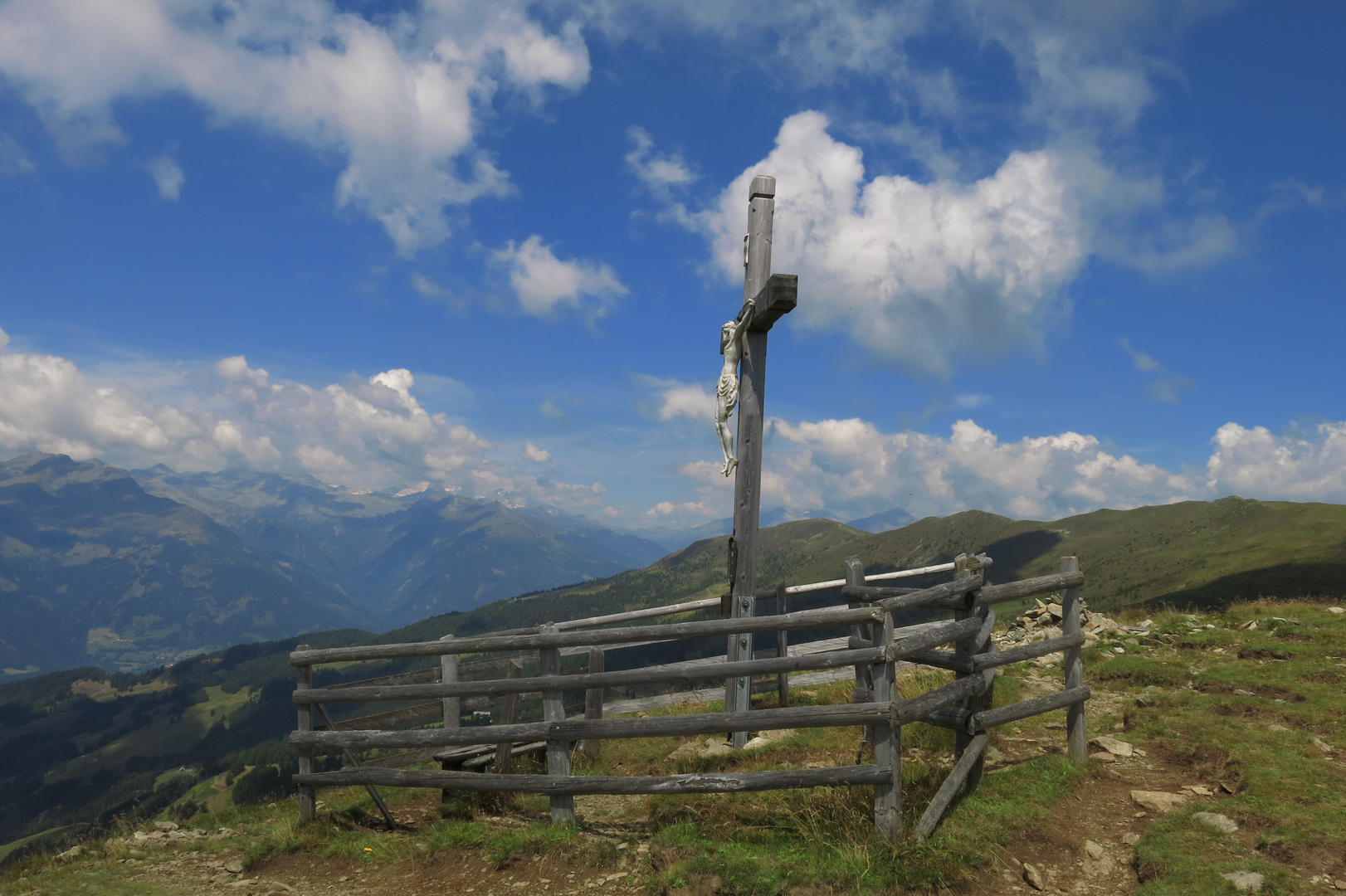 Das Kreuz im Gebirge