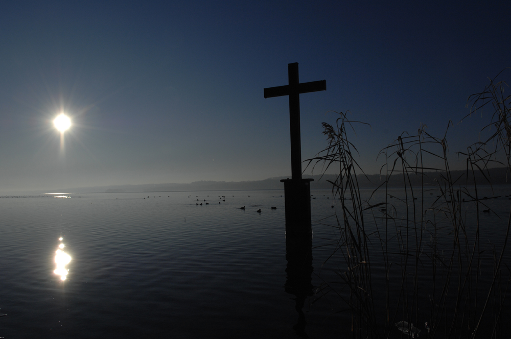 Das Kreuz im Starnberger See