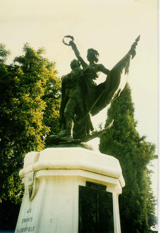 Das Kriegerdenkmal von Albertville (Savoyen)
