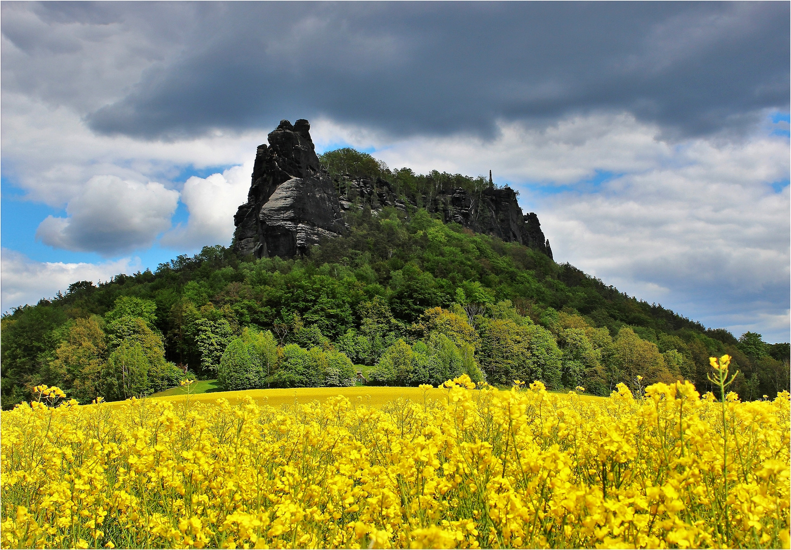 Das küssende Liebespaar auf dem Lilienstein...