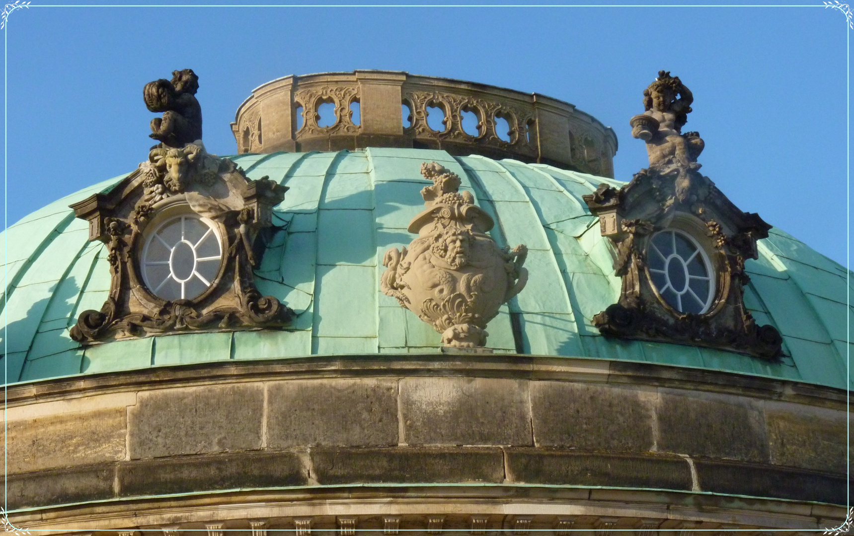 Das Kuppeldach des Mamorsaals von Schloss Sanssouci !