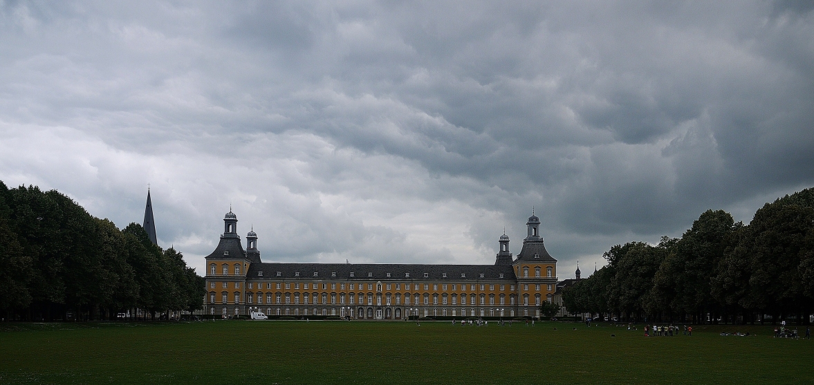 ...das kurfürstliche Schloss in Bonn